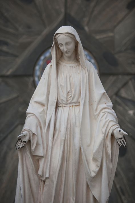 Mary Statue Aesthetic, Saint Mary Statue, Virgin Mary Statue Aesthetic, Bernini Sculpture, Weeping Mary Statue, Mother Mary Pictures, Blessed Virgin Mary Statues, Blessed Mother Statue, Virgin Mary Art