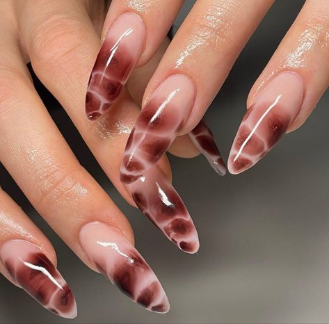 Elegant Nails Coffin, Nude Nails With Black Design, Nails With Black Design, Nude Nails For Brown Skin, Coffin Nude Nails, Glitter Nude Nails, Brown Nude Nails, Pink Nails Chrome, Nude Nails Acrylic