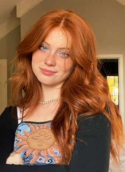 Pretty People Ginger, Ginger Hair With Green Eyes, Red Head With Blue Eyes, Red Hair Green Eyes Aesthetic, Ginger Hair With Brown Eyes, Red Hair Pale Skin Blue Eyes, Red Head With Green Eyes, Ginger Face Claims Female, Hot Ginger Hair