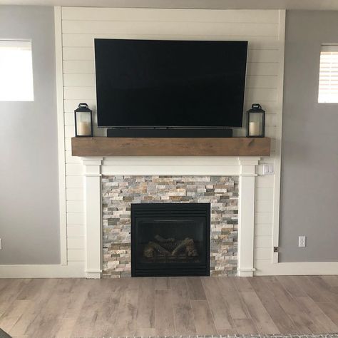 Finally sharing the final pic of our fireplace makeover! Adding the shiplap and new mantel have completely changed the feel of this room!… Shiplap Above Fireplace, Fireplace 2023, Fireplace Shiplap, Shiplap Living Room, Above Fireplace, Fireplace Update, Barn Houses, Brick Fireplace Makeover, Shiplap Fireplace