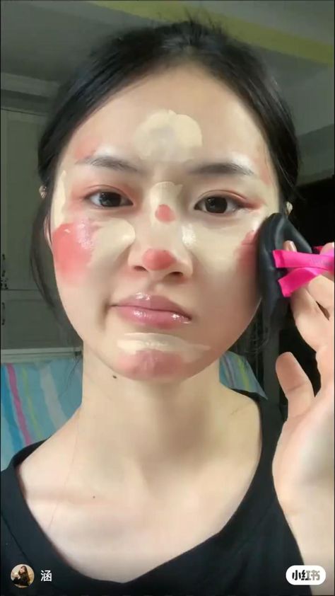 blush placement makeup Blush Placement Round Face, Baby Face Makeup, Highlight Placement, Fresh Makeup Tutorial, Blush Placement, Blush Application, Bentuk Alis, Asian Makeup Tutorials, Soft Makeup Looks