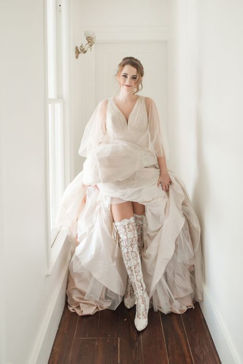 Bridgerton Wedding Boots Vintage Wedding Boots, Victorian Wedding Boots, Wedding Dress Boots, Lace Wedding Boots, House Of Elliot, Bridgerton Inspired Wedding, Bride Boots, Bridgerton Wedding, Wedding Shoes Boots