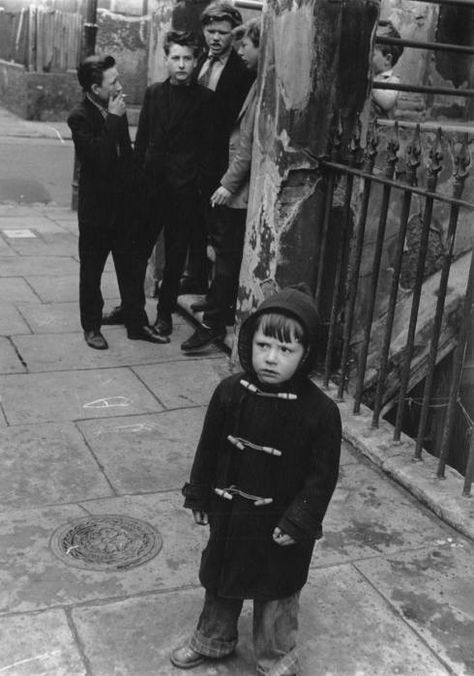 Roger Mayne Street Scene, St. Stephens Gardens 1958 Tony Armstrong, Roger Mayne, Lord Snowdon, Marc Riboud, Willy Ronis, Times Magazine, Henri Cartier Bresson, Famous Photographers, French Photographers