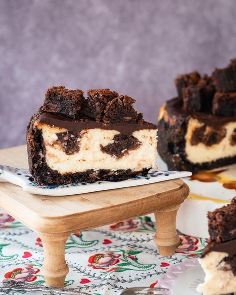 Brownie Cheesecake #Brownie #Brownies #CheeseCake #Cheesecake #Käsekuchen #NewYorkCheesecake #NYCheesecake Ny Cheesecake, Brownies Cheesecake, Cheesecake Brownie, Brownie Cheesecake, New York Cheesecake, Cheesecake Brownies, Brownies, Cheesecake, Caramel