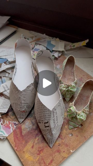 Heinz & Brummel on Instagram: "Finally back in the studio today, I started working on a custom order: a life-size pair of my small striped Marie Antoinette shoes 👑 - made of recycled cardboard and paper  • • • #papershoes #paperart #marieantoinette #papiermache #shoeaddict #rokokofashion #frenchstyle #howto #sustainability #inthestudio #heinzundbrummel" Old Shoes Diy, Cardboard Shoes, Marie Antoinette Shoes, Recycled Shoes, Paper Shoes, Fairy Shoes, Shoe Crafts, Flower Shoes, Sustainable Textiles