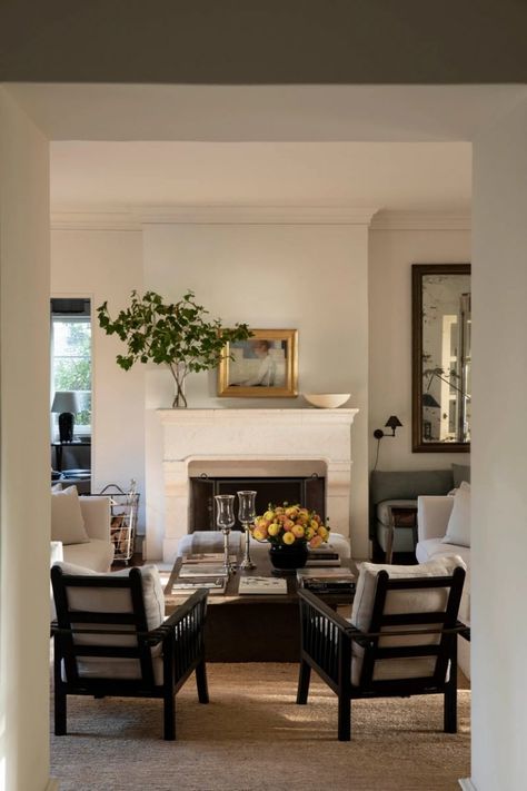 Chairs Instead Of Sofa In Living Room, Timeless Classic Home Decor, Vintage Touches Home, Luxurious Sunroom, Hamptons Living Room, Cottage Office, Nyc Apt, Nancy Meyers, Spring Mood