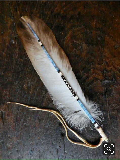 Smudging Feathers, Native American Feathers, Feather Diy, Feather Quill, Earrings Feather, Native American Crafts, Native Beadwork, Native American Beadwork, Nativity Crafts