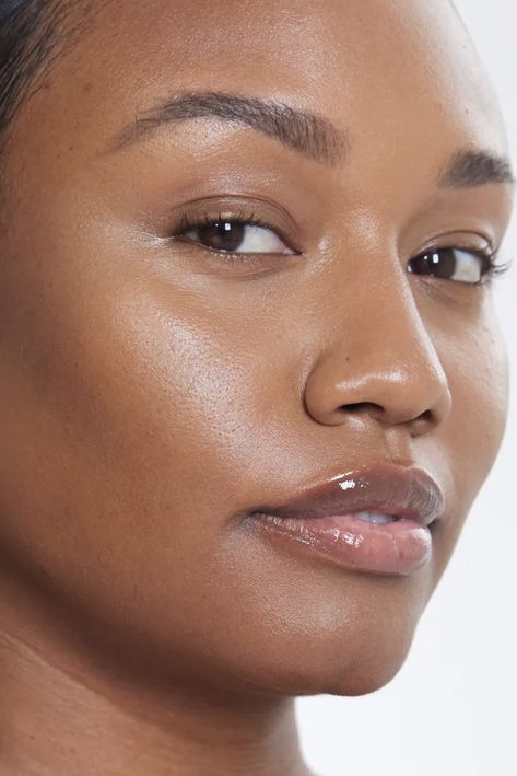 No Makeup Women, No Makeup Aesthetic, Makeup Black Skin, Pretty Without Makeup, Skin Model, We Are All Human, Makeup Aesthetic, No Makeup, Aesthetic Black