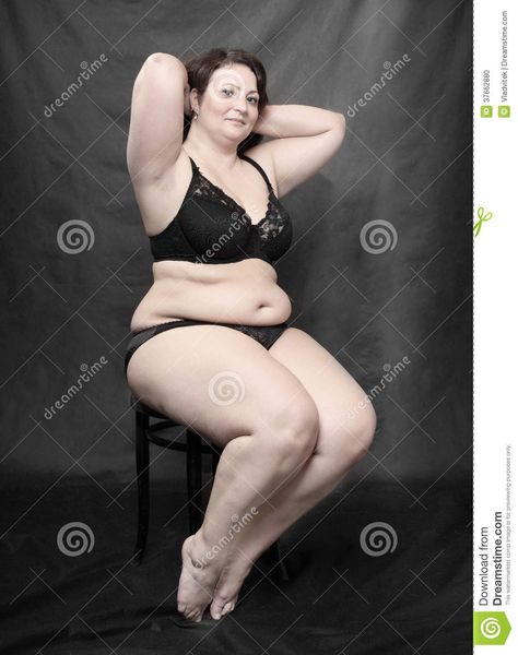 Diverse Body Types Reference, Fat People Reference, Fat Body Reference, Fat Woman Reference, Fat Anatomy, Dnd Poses, Plus Size Photography Poses, Single Poses, Plus Size Photography