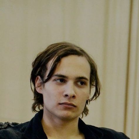 Nick Clark, Frank Dillane, Tom Riddle, Fear The Walking Dead, British Men, Half Blood, I Am Here, British Actors, Amazing People