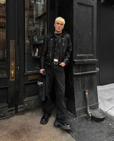 Grunge Rock Outfits, Farrow Keene, Rock Outfits Men, Tanner Reese, Industrial Fashion, Male Faceclaims, Rock Star Outfit, Star Boy, Brat Style