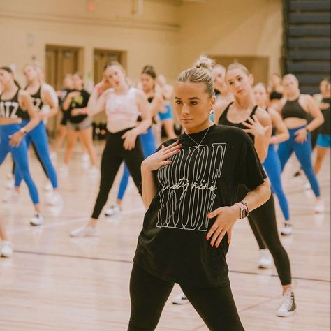 Dance Instructor Aesthetic, Dancing Class Aesthetic, Dance Coach Aesthetic, Dance Team High School, College Dance Team Aesthetic, Drill Team Aesthetic, Dance Teacher Aesthetic, Dance Team Aesthetic, Dance Team Coach