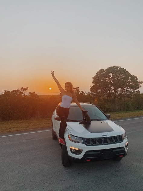 White Jeep Compass Aesthetic, Jeep Compass Trailhawk, Jeep Compass Aesthetic, Jeep Trailhawk, Jeep Compass Sport, Jeep Compass Limited, White Jeep, Car Poses, Inspirational Quotes Wallpapers