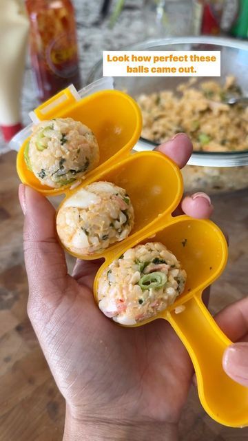 Crab Rice Balls, Crab Rice, Kewpie Mayo, Rice Mold, Sushi Recipes Homemade, Amazon List, Spicy Crab, Sushi Recipes, Rice Balls