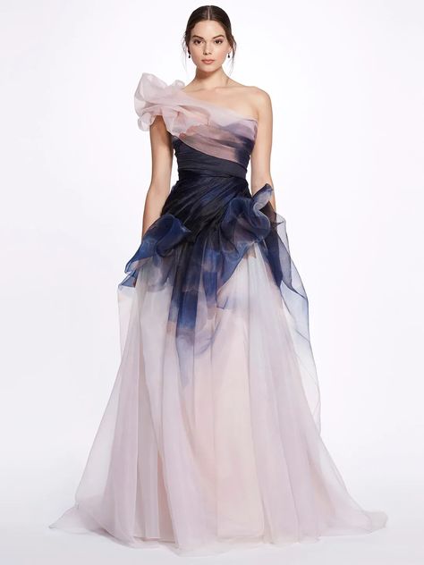 Marchesa Couture Resort 2023 Marchesa Fashion, Marchesa Couture, Organza Gowns, Prom Dresses Elegant, Drape Gowns, Printed Gowns, Organza Dress, A Line Gown, Marchesa