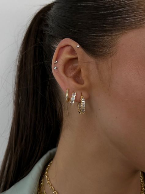 Trendy Gold-tone Jewelry With Matching Earrings, Trendy Gold-tone Pierced Earrings, Ear Piercings Placement Chart Evry Jewels, Evry Jewels Earrings, Trendy Gold Tarnish-resistant Piercings, Eat Piercing, Evry Jewels, Earring Stack, Pretty Ear Piercings