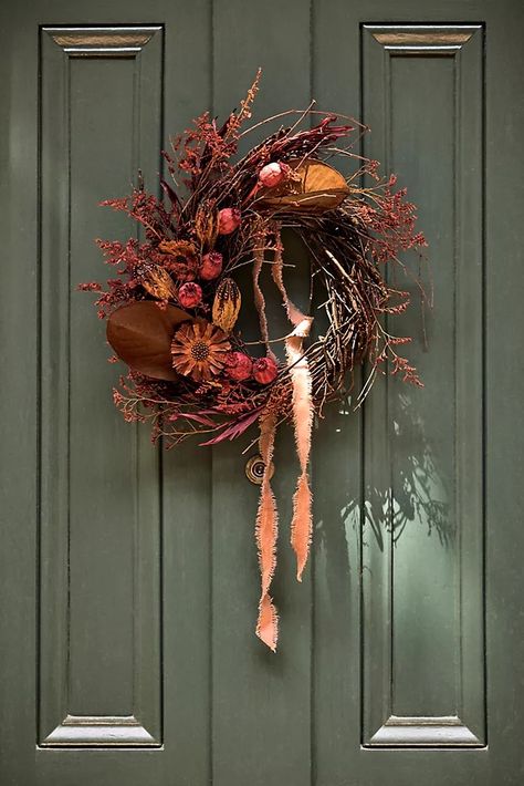 Wreaths + Garlands: Fresh, Dried + Faux | Terrain Fall Wreath Inspiration, Natural Fall Wreath, Boho Fall Wreath, Simple Fall Wreath, Modern Fall Wreath, Anthropologie Decor, Natural Wreaths, Feather Crafts Diy, Front Door Inspiration