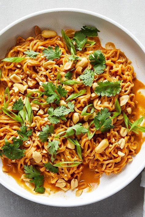 This quick vegetarian dinner is as simple as tossing a package of ramen noodles with a flavor-packed spicy peanut sauce, which slicks each noodle with layers of flavor. Get the recipe for Peanut Butter Ramen. Dinner Recipes Hello Fresh, Fresh Recipes Dinner, Ramen Dinner Recipes, Peanut Butter Ramen, Real Simple Recipes, Ramen Dinner, Spicy Peanut Noodles, Quick Vegetarian Dinner, Chicken Ramen