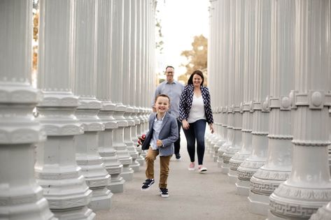 Los Angeles Family Photoshoot, La Engagement Photos Los Angeles, La Photoshoot Locations, Los Angeles Photography Locations, Lacma Lights, Adult Family Photos, Los Angeles Photoshoot, Little Tokyo Los Angeles, Outdoor Family Pictures