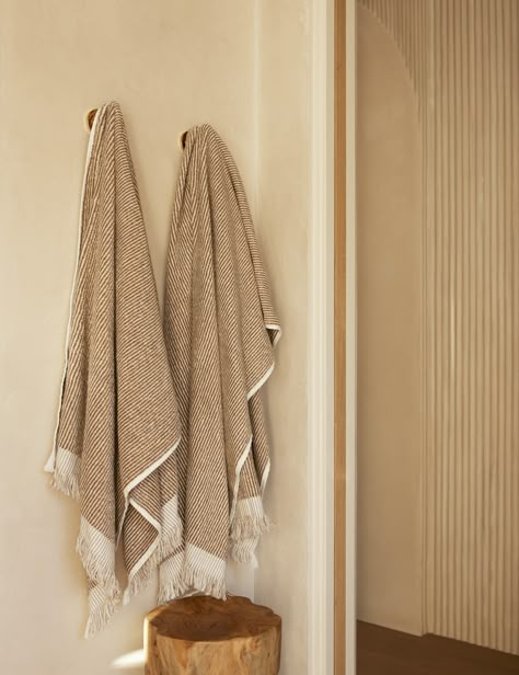 Elegance comes naturally to our Lupita bath collection. A striped design and thick fringe offer timeless appeal with organic cotton fibers that make this bath sheet feel as good as it looks. Aesthetic Towels, Peru House, Bath Towels Display, Thick Fringe, Large Bath Towels, Burled Wood Furniture, Best Bath Towels, Bathroom Hand Towel, Egyptian Cotton Towels