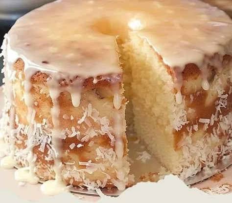 Slice into Paradise: Easy Pina Colada Pound Cake Recipe - NewsBreak Pina Colada Pound Cake, Pina Colada Cake Recipe Easy, Pina Colada Pound Cake Recipe, Pina Colada Bundt Cake, Paradise Cake Recipe, Pina Colada Cake Recipe, Cinnamon Scones Recipe, Pound Cakes Recipes, Best Pound Cake Recipe