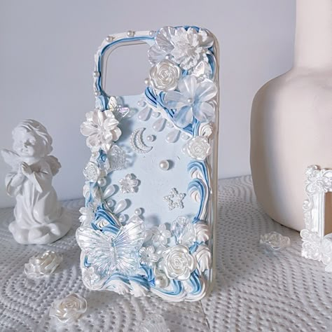 This is a handmade light blue baroque style decoden phone case, and you can choose all brand of phone models. Decoden Case, Decoden Phone Case, Handmade Phone Case, Girly Phone Cases, Kawaii Phone Case, Pretty Iphone Cases, Pretty Phone Cases, Kawaii Accessories, Handmade Lighting