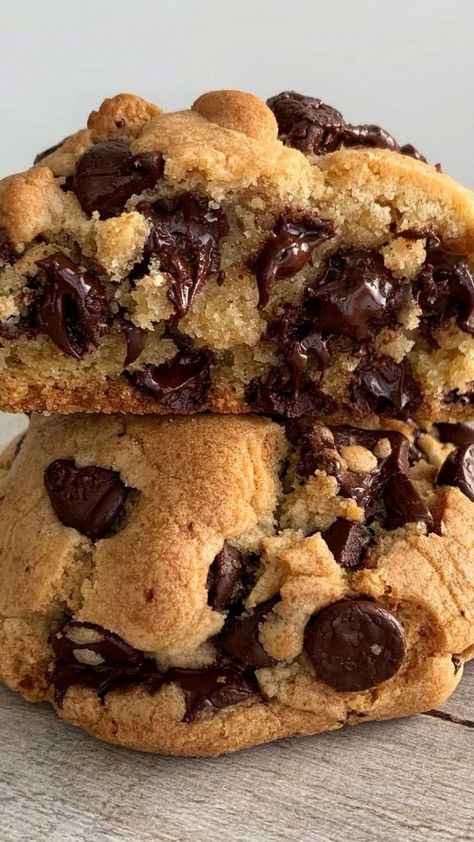 THICK & GOOEY NYC COOKIES 😍 in 2022 | Easy baking recipes desserts, Healthy sweets recipes, Cookie recipes Nyc Chocolate Chip Cookies, New York Style Chocolate Chip Cookies, Soft Cookies Aesthetic, New York Style Cookies, Fitwaffle Kitchen, Cookie Chocolate Chip, Nyc Cookies, Melted Chocolate Chips, New York Cookies