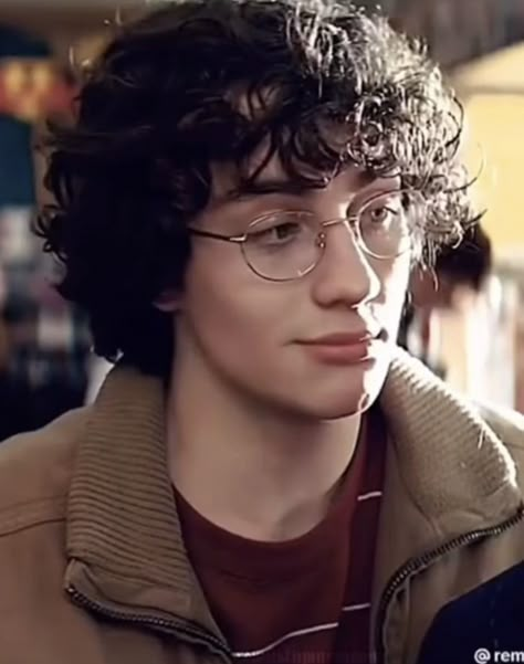 James Potter Atj, Kickass 2 Dave Lizewski, Aaron Taylor Johnson Kickass Film, Aaron Taylor Johnson James Potter, Aron Taylor Johnson, Dave Lizewski, Geek Guy, Nerdy Guys, Cute Nerd