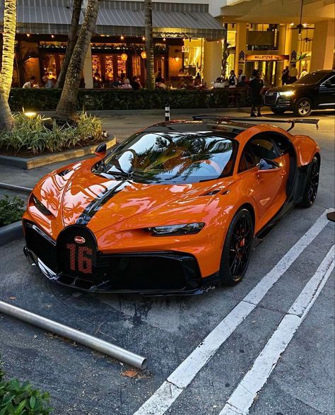 Luxury Car Brands, Univers Marvel, Fast Sports Cars, Car Organization, Aesthetic Car, Pimped Out Cars, Car Decorations, Car Organizer, Cool Car Pictures