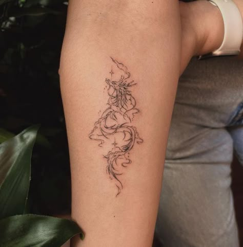 Enchanted Tattoo, Dragon Tattoo Arm, Small Dragon Tattoos, Dragon Tattoo For Women, Classy Tattoos, Discreet Tattoos, Dainty Tattoos, Subtle Tattoos, Aesthetic Tattoo