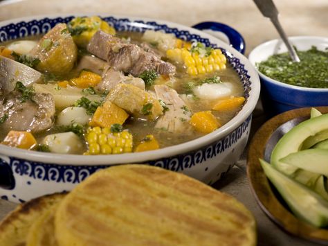 Sancocho venezolano Latin American Food Recipes, Aji Recipe, American Food Recipes, Sancocho Recipe, Continental Cuisine, Latin American Recipes, Latin American Food, Colombian Food, French Dishes