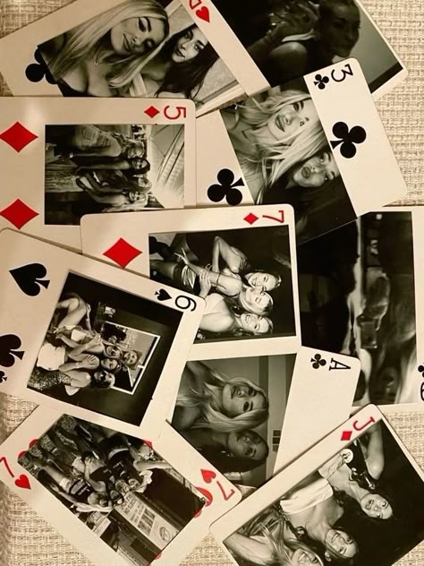 Christmas Vegas Party, Birthday Poker Theme, Cards Night Party, Christmas Gift Card Aesthetic, Playing Cards With Pictures, Vintage Casino Party, Casino Style Party, Casino Theme Party Aesthetic, Dirty Shirley Party Theme