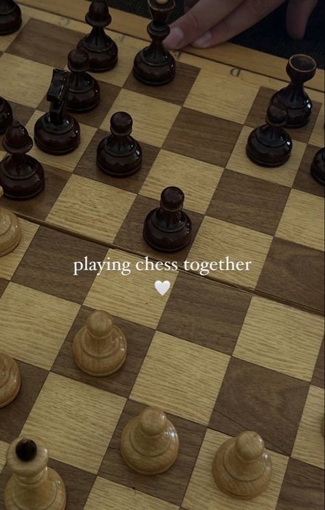 Chess Tricks, Chess Strategies, Playing Chess, Chaotic Academia, The Queen's Gambit, Dark Academia Aesthetic, Chess Game, Foto Ideas Instagram, Academia Aesthetic