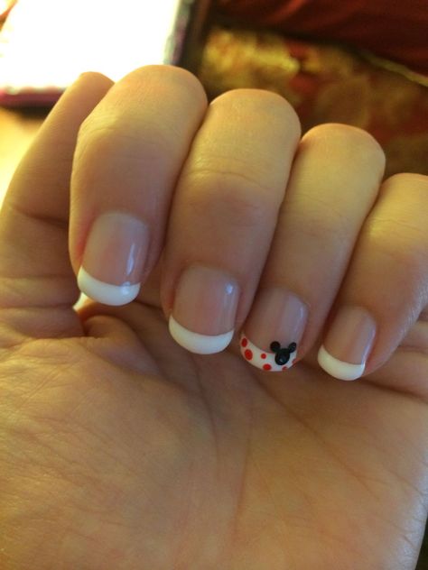 Disney Nail Ideas Acrylic, Disney Toenails, Disney Toe Nail Designs, Mani Pedi Ideas, Disney Pedicure, Simple Disney Nails, Disney Manicure, Bio Gel Nails, Fingernail Ideas