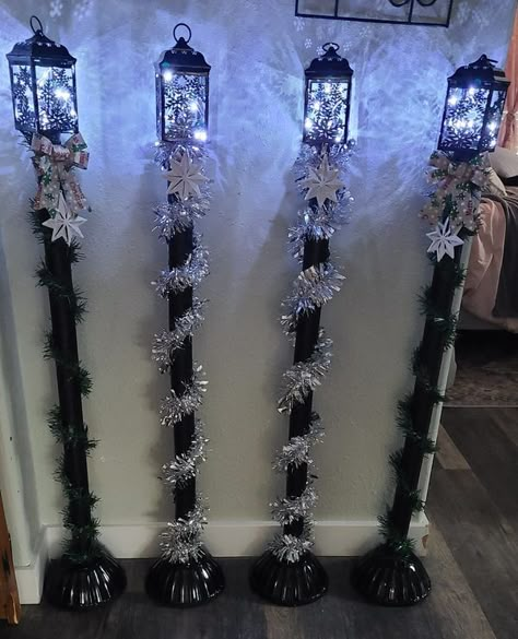 Dollar Tree Lanterns Diy, Diy Christmas Lanterns Ideas, Christmas Diy Videos, Christmas Decoration Outside, Christmas Lanterns Diy, Christmas Lantern Ideas, Decor Theme Ideas, Christmas Lamp Post, Elegant Christmas Tree Decorations