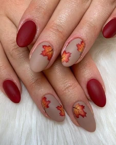 Nails For Grandma, Nails Inspiration Red, Maple Leaf Nail Art, Leaf Nail Art, Fall Leaves Nail Art, Simple Fall Nails, Nails Holiday, Fall Gel Nails, Fall Nail Art Designs