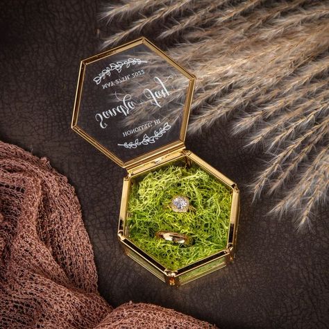 Glass Ring Box Wedding, Unique Ring Boxes Wedding Ideas, Wedding Ring Display Ideas, Glass Ring Box, Ring Bearer Proposal, Personalized Ring Box, Faux Moss, Reindeer Moss, Proposal Wedding