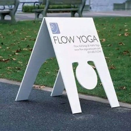 Yoga Shala, Guerrilla Marketing, Yoga Studio Design, White Sign, Yoga Business, Exterior Signage, Sandwich Board, Sup Yoga, Publicidad Creativa