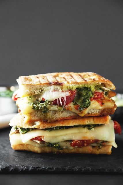 Sandwich Alternatives, Grilled Chicken Pesto, Chicken Pesto Panini, Pesto Panini, Grilled Sandwiches, Panini Recipes, Chicken Pesto, Pesto Chicken, Chapati