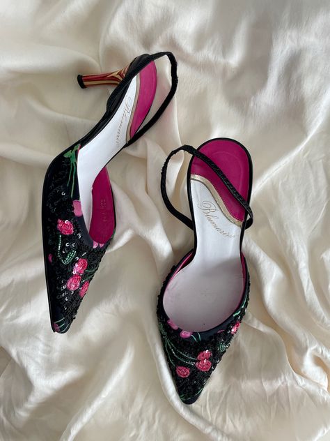 Vintage Designer kitten heels y2k fashion mules. Cherry embroided pailettes black and fuchsia made in Italy Blumarine Heels, Blumarine Vintage, Vintage Blumarine, 90s Girl Fashion, Fairytale Shoes, Pretty Heels, Mule Heels, Vintage Heels, Heel Mules