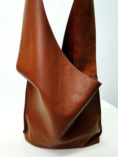 Hermosa Handbag Heaven, Leather Projects, Boot Bag, Pocket Book, Beautiful Bags, Fun Bags, Bago, Hobo Bag, Shoulder Handbags