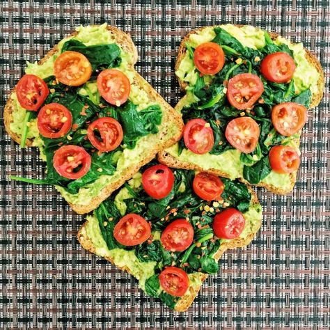 Smashed Avocado Toast, Spinach Sandwich, How To Cook Chili, Grain Free Bread, Wilted Spinach, Lemon Olive Oil, Smashed Avocado, Avocado Tomato, Cooking With Olive Oil