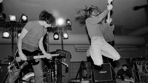 Novoselic and Cobain perform at the University of Washington HUB Ballroom in February 1989. photo by Charles Peterson Nirvana Concert, Nirvana Wallpaper, Krist Novoselić, Nirvana Kurt Cobain, Nirvana Kurt, Stone Temple Pilots, Creedence Clearwater Revival, Grunge Band, Grunge Music