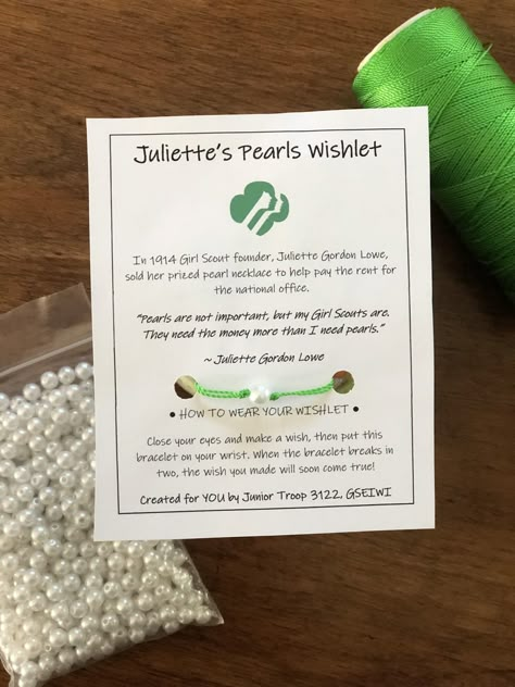 Girl Scout Badge Ideas, Daisy To Brownie Bridging Gifts, Girl Scout Ideas Activities, Girl Scout Leader Gifts, Girl Scout Craft Ideas, Junior Girl Scouts Activities, Girl Scout Brownies Meetings, Junior Girl Scout Badges, Girl Scout Gifts