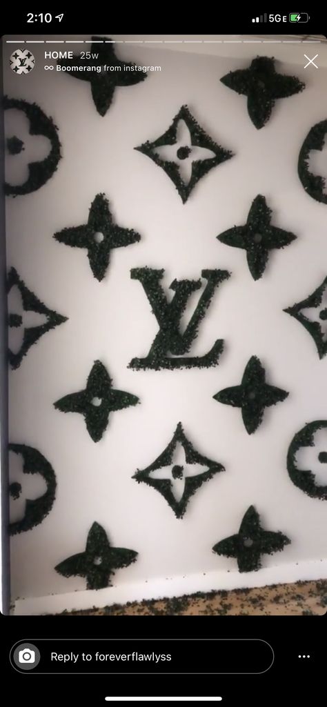 By Alyssa forever Lv Room Wallpaper, Lv Grass Wall Decor, Grass Wall Decoration Ideas, Diy Louis Vuitton, Alyssa Forever, Leopard Wall, Apartment Needs, Apartment Vibes, Berlin Apartment