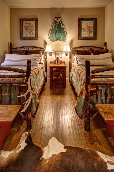 See how this lodge-style bedroom blends rustic and Southwestern styles on HGTV.com. Lodge Style Bedroom, Southwestern Bedroom, Lodge Bedroom, Cabin Bedroom, Cabin Living, Lodge Style, Lodge Decor, Rustic Lodge, Cabin Style