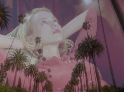 mulholland drive Mulholland Drive, Thelma Louise, Justin Theroux, Septième Art, I Love Cinema, Movie Shots, Naomi Watts, Neo Noir, California Dreaming