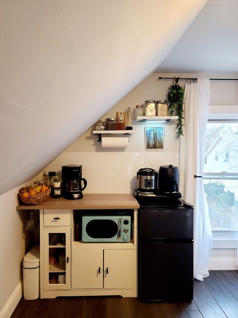 #tinykitchen #studioapartment #kitchenette #tinyliving Kitchenette Ideas Bedroom, Small Attic Kitchenette, How To Build A Kitchenette, Downstairs Apartment Ideas, Shed Kitchen Ideas Tiny House, Kitchenette Ideas No Sink, Mini Kitchens Small Spaces, Home Office Kitchenette, No Sink Kitchenette