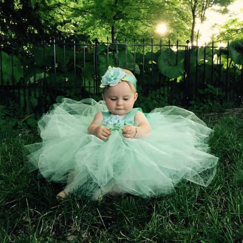 Flower Girl Dress Tutu Mint Green Tutu от FairytaleTutusDesign Mint Gown, Mint Green Outfits, Baby Blessing Dress, Baby Tutu Dresses, First Birthday Tutu, Green Tutu, Blessing Dress, Girls Attire, Dress Tutu