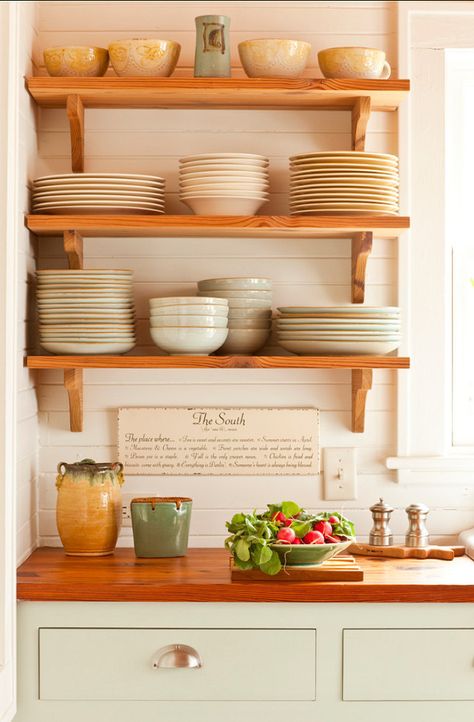 Open Shelves #Kitchen Open #Shelves Casa Hobbit, Kitchen Shelving, Southern Cottage, Desain Pantry, Cottage Renovation, Zero Waste Kitchen, Casa Vintage, Wood Counter, Natural Home Decor